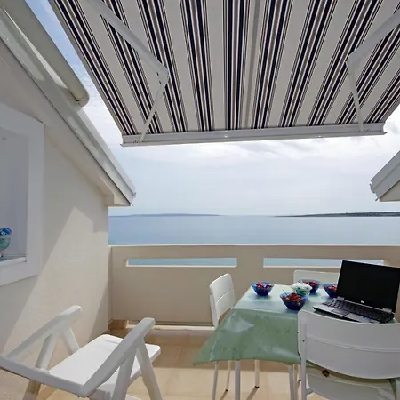 By The Sea Kosljun, Pag - 4111 Apartment *